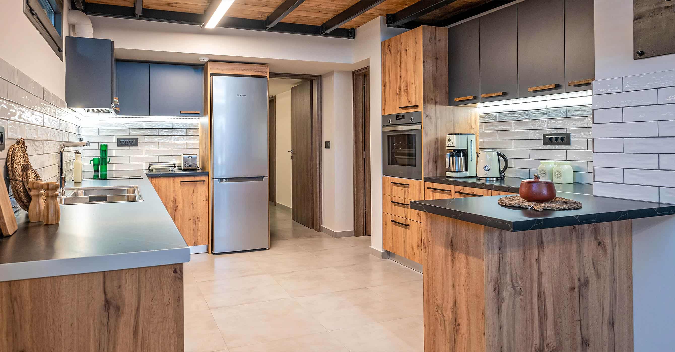 Zeus Mountain Apartment